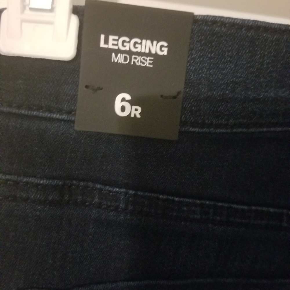 Express Jeans - Picture 3 of 4